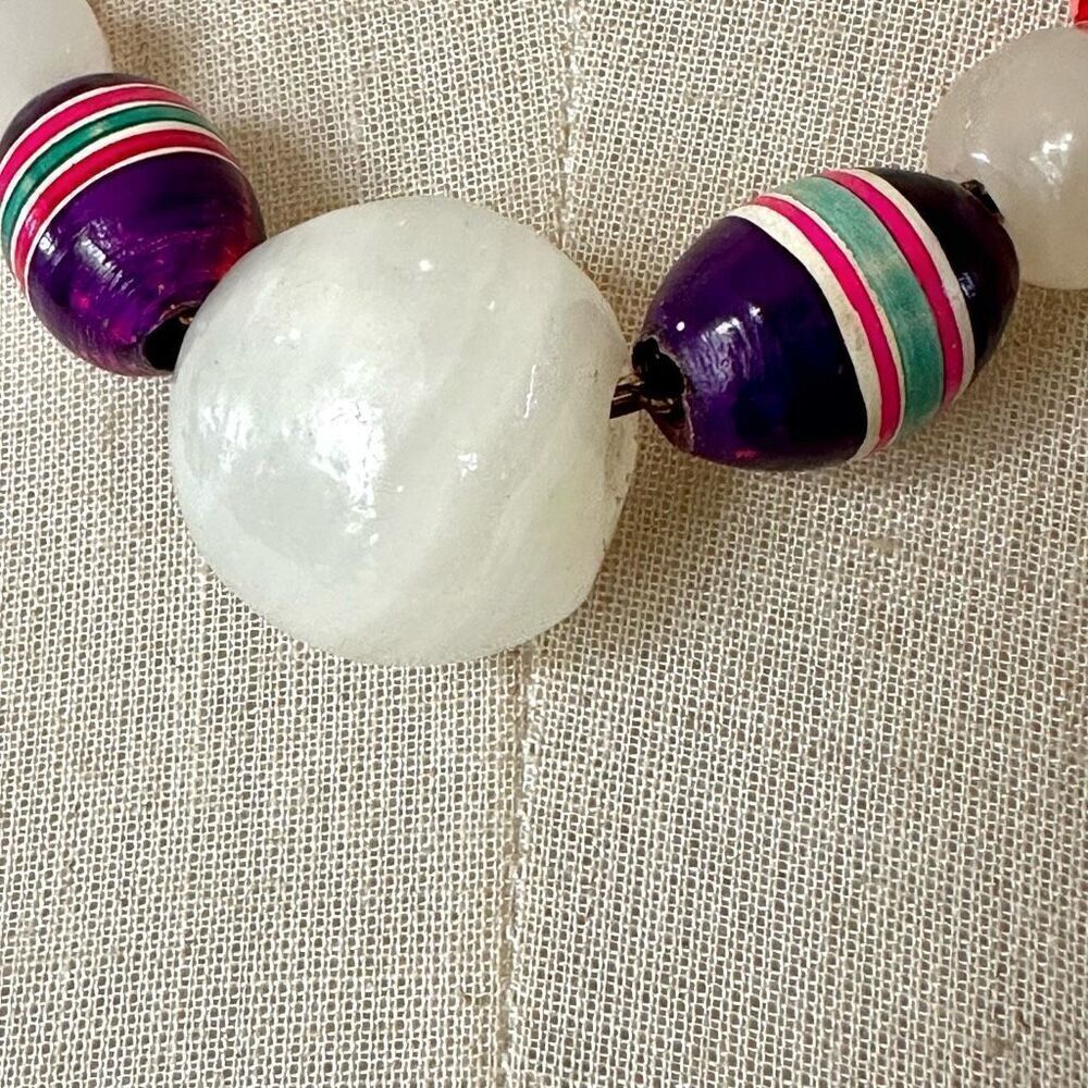 Colorful beaded necklace - Picture 5 of 7